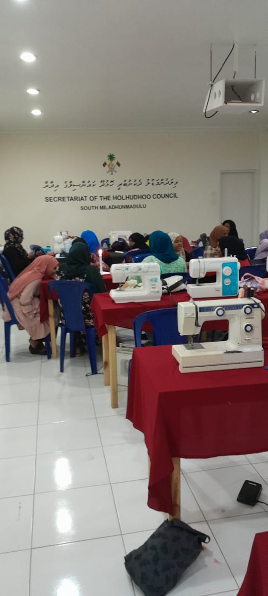 Cutting, Tailoring &amp; Dress-making Course 101 Foundation workshops in Association with <a href="/HandsTmv/">HandsTogether</a> /conducting sessions by Senior Instructor <a href="/yoosuf_afiya/">Aifa's Dream</a>  for the Grade7th Students of Meyna School Endorsed &amp; supported by WDC/ N. Holhudhoo Council on 21.11.2022