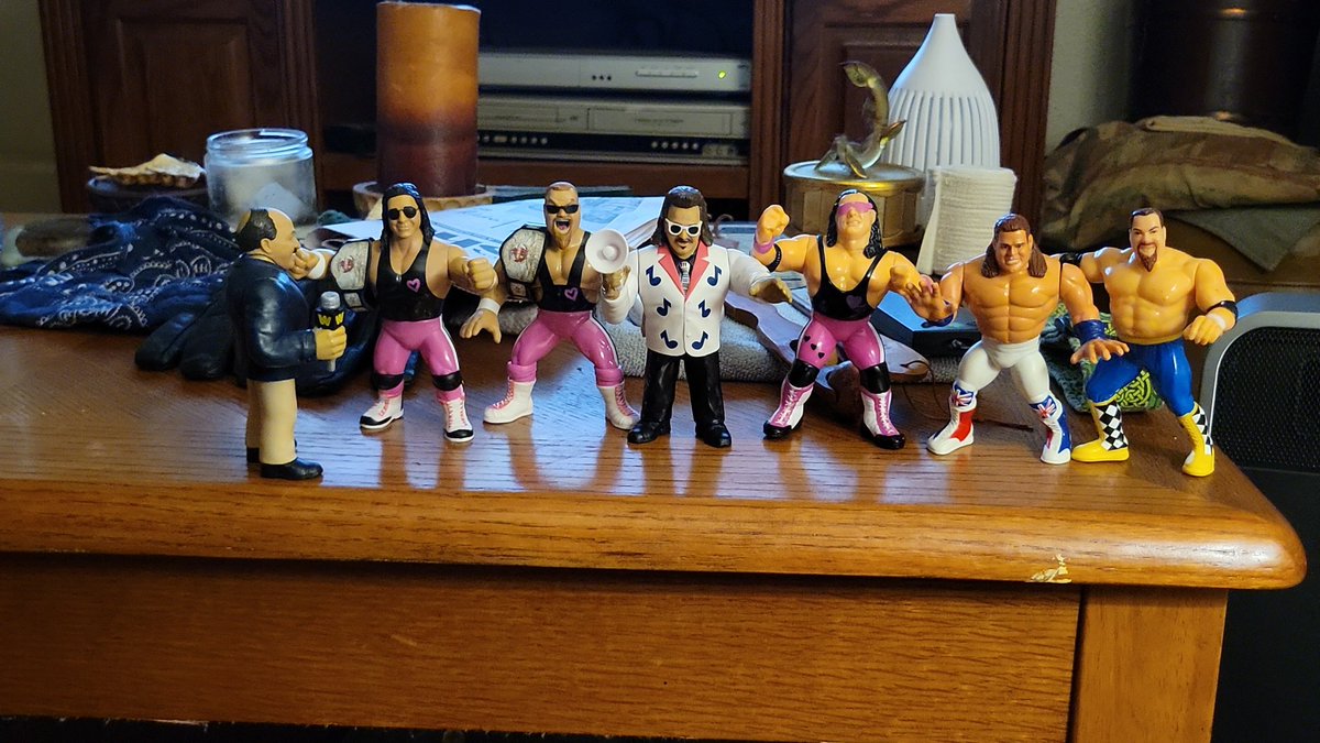 To memories old and new, the hart foundation. I'm only missing the rocket and Dynamite. Maybe someday I'll have them both. #CHC #BretHart #JimNeidhart #BritishBulldog @RealJimmyHart @hWoOfficialPage @MoescatoB @EricElemen @trenard2000 @DiegoCali14