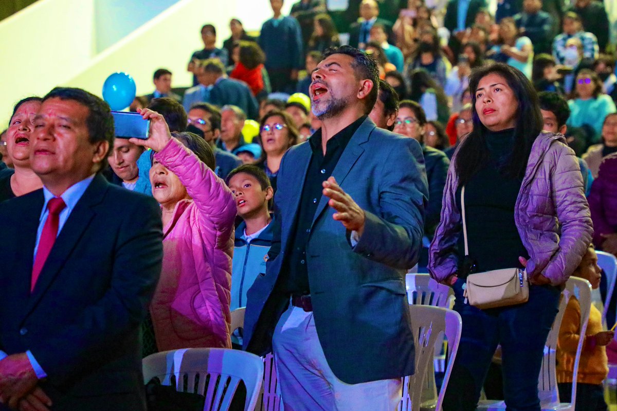 📣¡Un sueño hecho realidad! 👏La voz de la esperanza de <a href="/radiontperu/">Radio Nuevo Tiempo Perú</a> llegará a más de 🔟 millones de personas en todo Lima por la 103.3 FM, gracias a las bendiciones de Dios. 🙏 📡 Se tiene la presencia de líderes de la DSA, administración de la UPN y autoridades de la UPeU.🤩