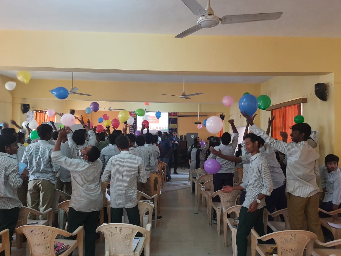 Mutyam_kumar's tweet photo. TASK in Collaboration with Hindustan Coca-Cola Beverages Pvt. Ltd conducted Campus to Corporate sessions at Ellenki College of Engineering and Technology and Indur Institute of Engineering and Technology.Great support @ShrikantNF Sir CEO TASK and HCCB Team.@taskts @HCCB_Official https://t.co/GJ6nkFcc0K