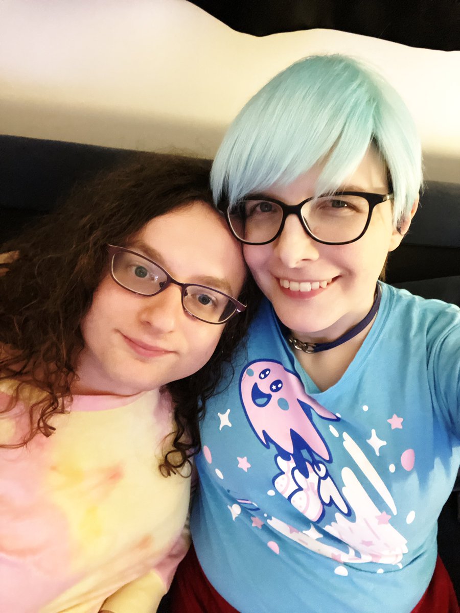 zandravandra's tweet image. 🦋💙🐭