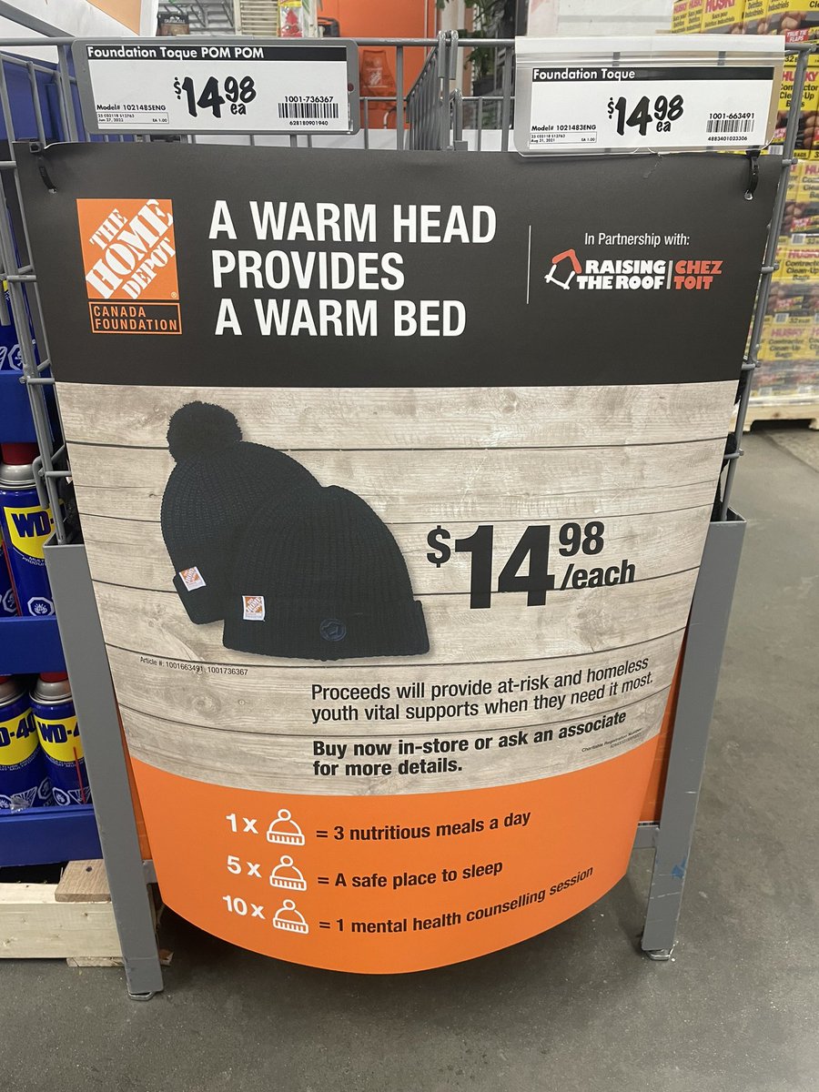 StandUp2gather's tweet photo. A warm head provides a warm bed. Wonderful gesture from @HomeDepot @HomeDepotFound #community #standup2gather #Dreamers2022 #christmas2022 #Christmas #KindnessMatters https://t.co/46sXdEARAD