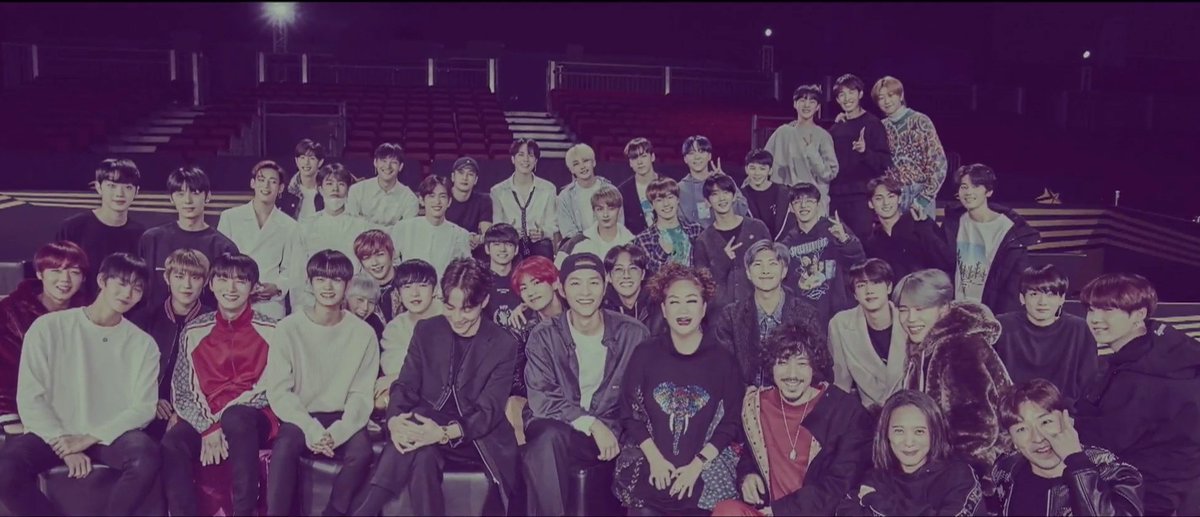 pjysoceans's tweet photo. Omg....GOT7 were in a group pic with Joong ki before?!??? 🥹🥹🥹 How come I haven't come across this.... anyone know when was this?!?!! https://t.co/602VvbOKy6