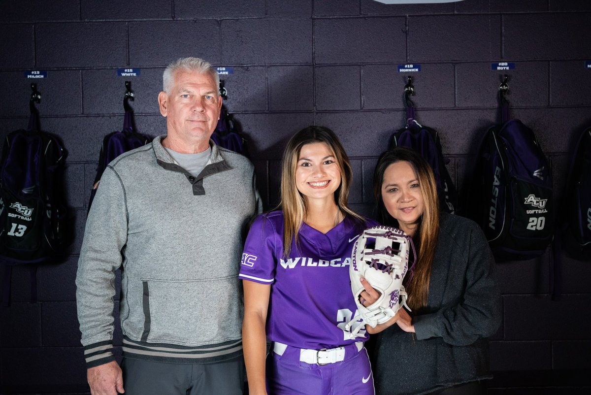 Karlimanney1's tweet photo. I am extremely excited to announce that I will be continuing my athletic and academic career at Abilene Christian University. I am very blessed to have been given opportunity to finish my college career as an ACU Wildcat! Go Wildcats!! #scratchem 💜🐱 @ACU_Softball https://t.co/JjYwSe8gMF