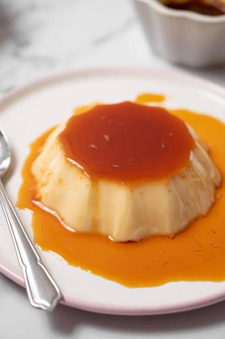 royals_cafe's tweet photo. 👑Hi! @pisceesincrisis there's an order for you!
☕: spanish flan
💌: you deserve things that glow, things that make you smile, love, your favourite dessert, favourite songs, you deserve to have your favourite days and most of all, you deserve to feel free and happy this very + https://t.co/clVvAb0THA