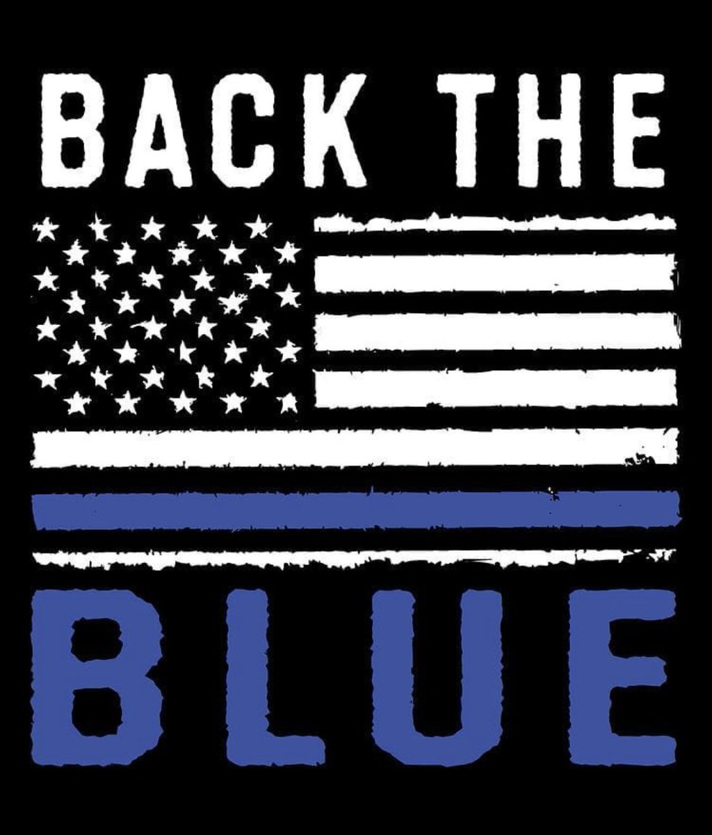 blake_gibson's tweet photo. @McAllistersDeli won’t be eating there every again! #BackTheBlue @wbir @wvlt #knoxville https://t.co/rAzBwrbamr