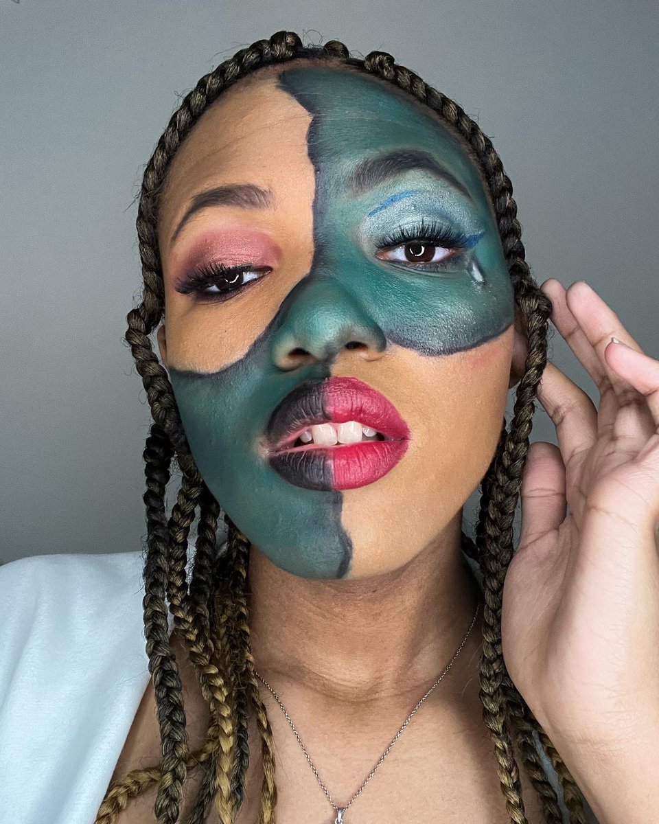 ChantoriaMW's tweet photo. I watched all 4 seasons of Glow Up on Netflix and thought I’d try using makeup as a visual representation of how I’ve been feeling🥰 #makeuptherapy https://t.co/kNFs6lIB0Y