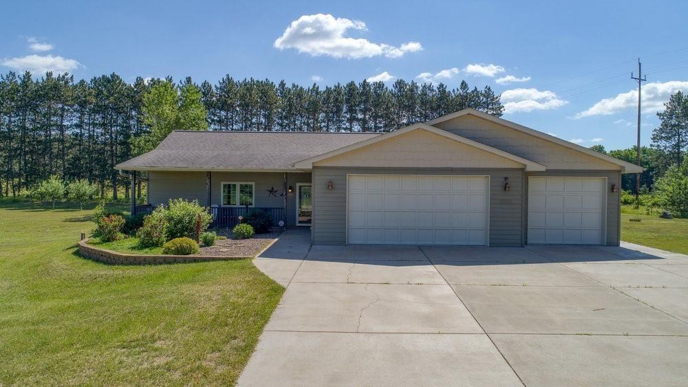 MartinDick's tweet photo. Just Reduced!  $434,900.00, 4BR, 4BA, S8725 1010th Street, Mondovi, WI 54755, Full Details https://t.co/iy2sJ8EIwh https://t.co/H47anxJ265