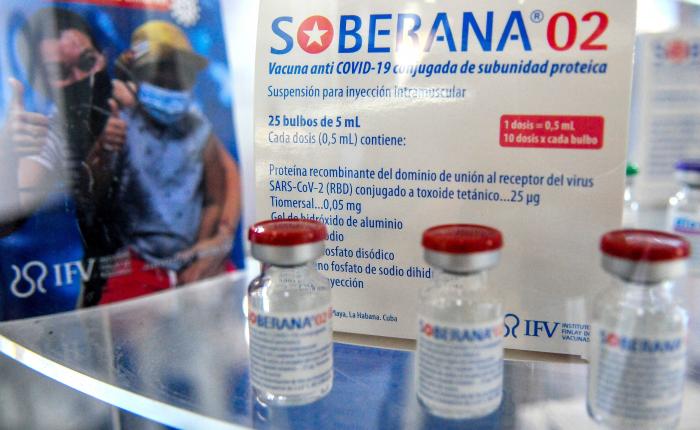 Vacunas cubanas #Soberana02 y #SoberanaPlus reciben autorizo de uso de emergencia en #Mexico un gran Beneficio para ese pueblo hermano✊️
#CubaPorLaVida #MejorSinBloqueo