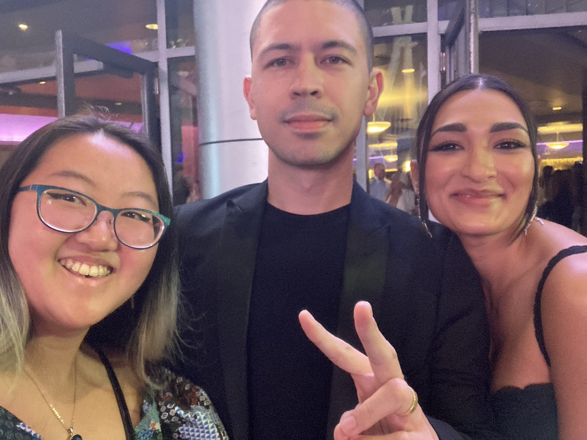 spacelass's tweet photo. still screaming and crying cause I ran into noel miller and aleena at the AMAs https://t.co/IsbmfyxHMA