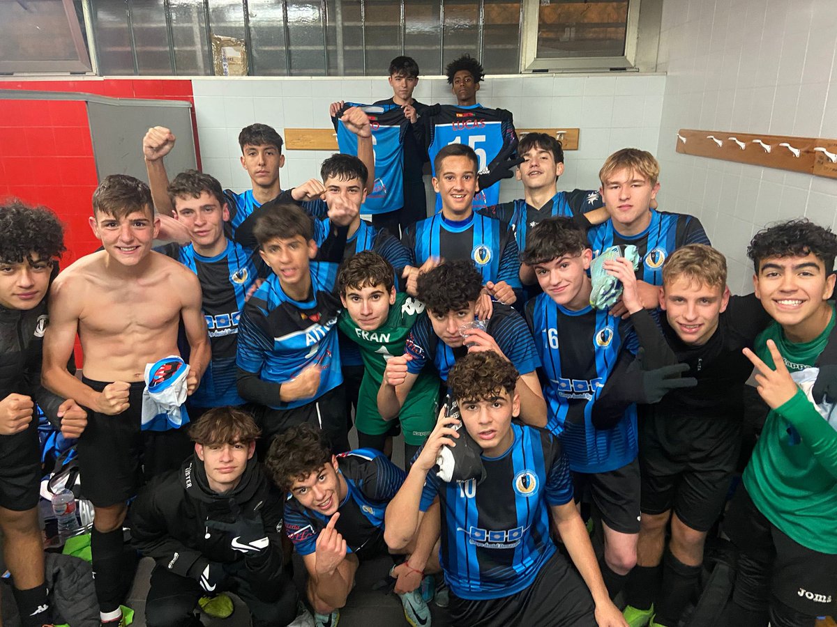 depor_libertad's tweet photo. Este fin de semana nos ha dejado grandes imagenes!

🔵⚫️⚽️📸 https://t.co/VhJZEuE2l8