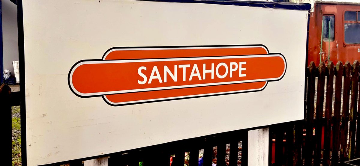 WeardaleRailway's tweet photo. Our elves had another busy day yesterday. Stanhope Station is being transformed to Santahope Station . Tickets available https://t.co/BJTfRKZwcM #Santa #Santahope #Weardale https://t.co/fUGgfUOiLd