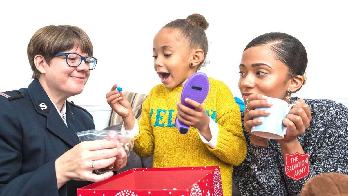 We’ve teamed up with <a href="/EntertainerToys/">The Entertainer</a> to launch another #BigToyAppeal! Help us give children from struggling families the joy of opening a present on Christmas Day. The Big Toy appeal will run online and in stores until 30 November: bit.ly/BTATSA22