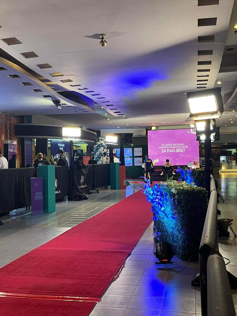 DonBelleOFC's tweet photo. Seems like everything's getting ready for tonight's red carpet premiere! 🧡💚💜

DONBELLE Premieres24EVER

#DonnyPangilinanIsMANNY #BelleMarianoIsAYEF
#DonBelle | #AnInconvenientLove https://t.co/TMiSByBgfy