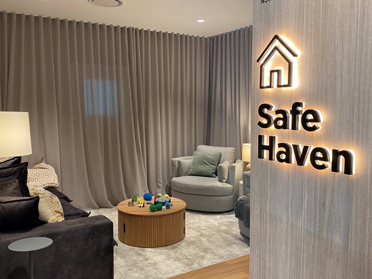 nbmphn's tweet photo. Today we joined @stuartayresmp, @NBMLHD and @neaminational for the launch of #SafeHaven within Penrith #HeadtoHealth. The establishment of this additional mental health service within the Centre is a great example of service integration at federal, state and local levels. https://t.co/5LZLWTVSn9