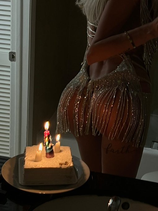 Happy Birthday to me🫶🏻🎂  https://t.co/wVSpEEd0DI https://t.co/46YOGVo37n<a href="/tag/dubai"class="tags"><span>#dubai</span></a>