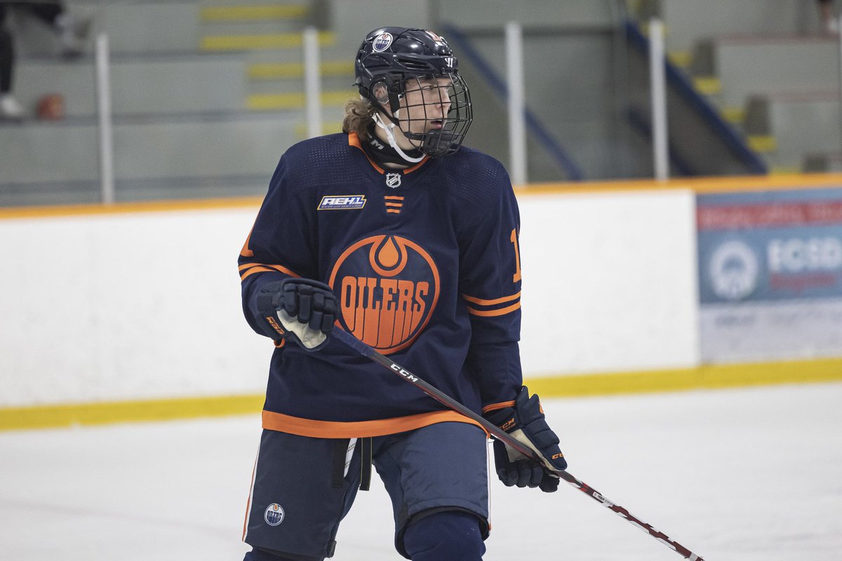 Gotta love these jerseys! <a href="/gft_2024/">Garrett Thom</a> <a href="/jroilersblue/">Edmonton U18 AAA Junior Oilers Blue</a>