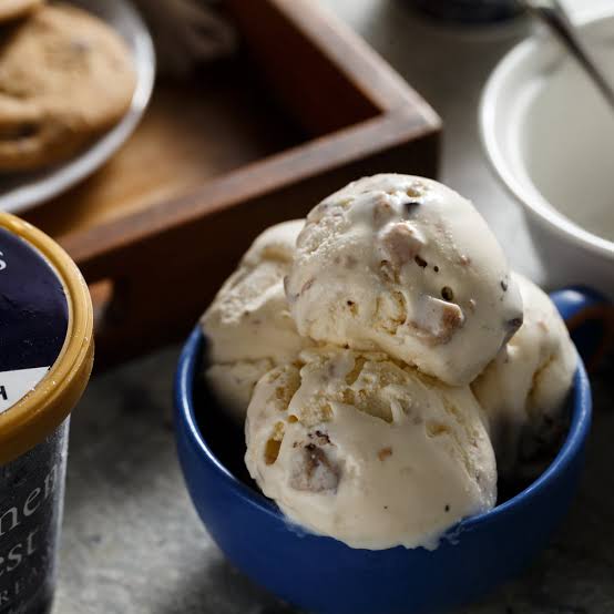 royals_cafe's tweet photo. 👑Hi! @Str_Ayla there's an order for you!
☕: icecream in a big cup
💌: MOINSEN
Sender: @motte1906
🎵: Holy by Elias https://t.co/EBbbYDmsXg