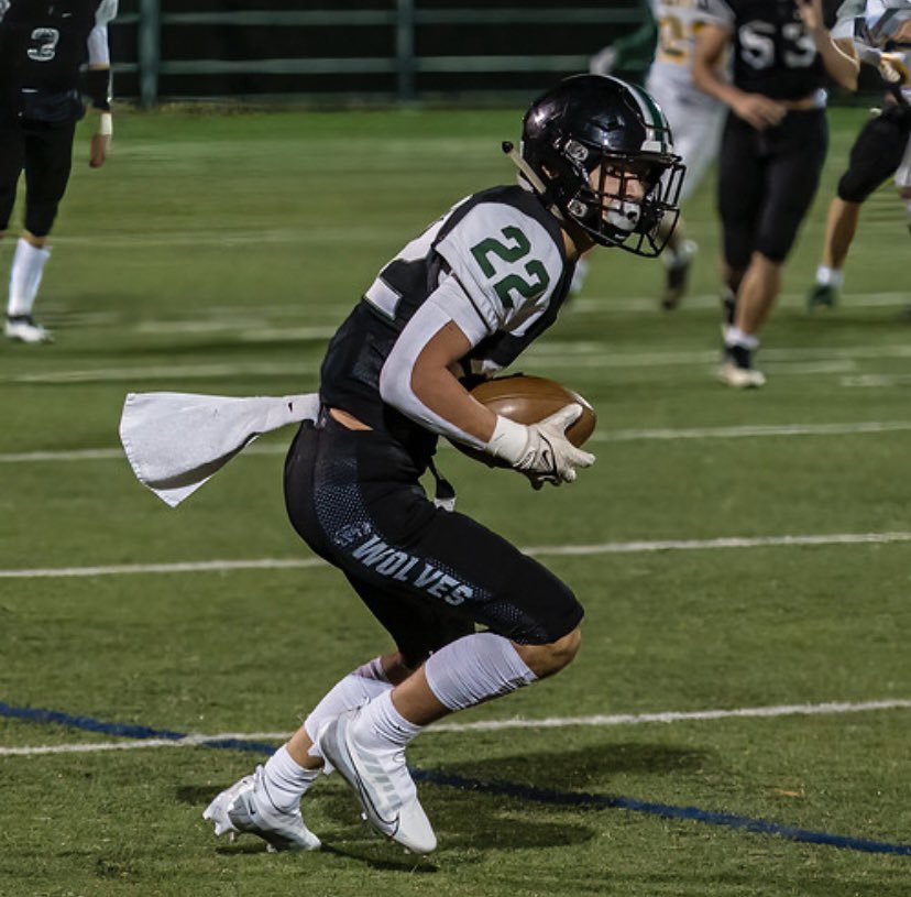 BatemanFootball's tweet photo. AA PROVINCIAL ALL STARS - Defense

#75 Dawson Hendriks - DL
@DawsonHendriks 

#55 Jagroop Bagri - LB
@jagroopbagri_19 

#22 Braeden Tuchscherer - DB
@BraedenTuch https://t.co/RLw0UmWkCZ