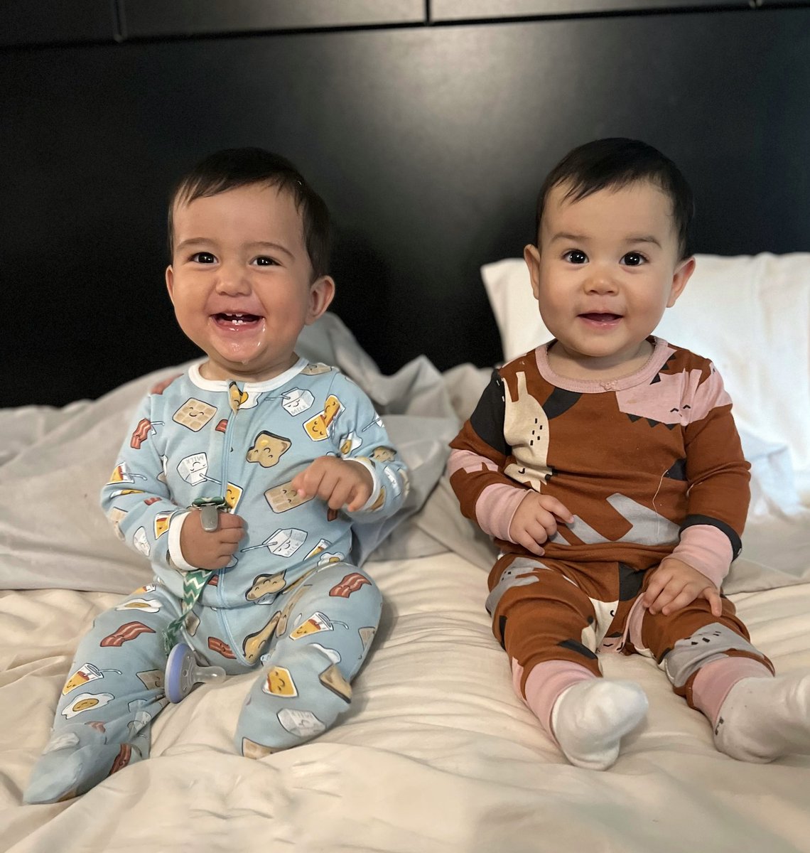 MyrandaT4's tweet photo. My little babes are the cutest and my Matthew is the coolest guy I know ✌🏽 https://t.co/AEiaifWQwx