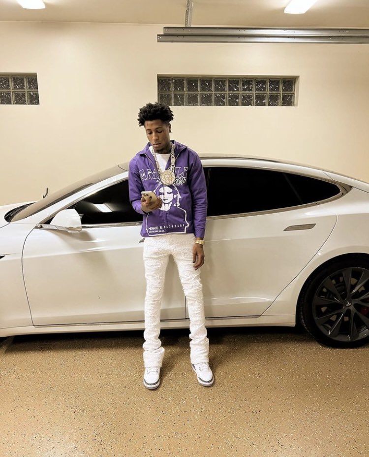 BAEHELPTTOP's tweet photo. Don’t nobody like me & I don’t give 1 fuck cause I ain’t changing 😈 #OnDave #YeahThatToo https://t.co/WoKcQbup0D
