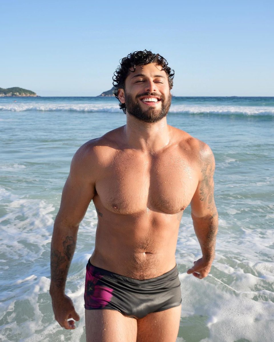 manda nudes on Twitter: "Jesus Luz"