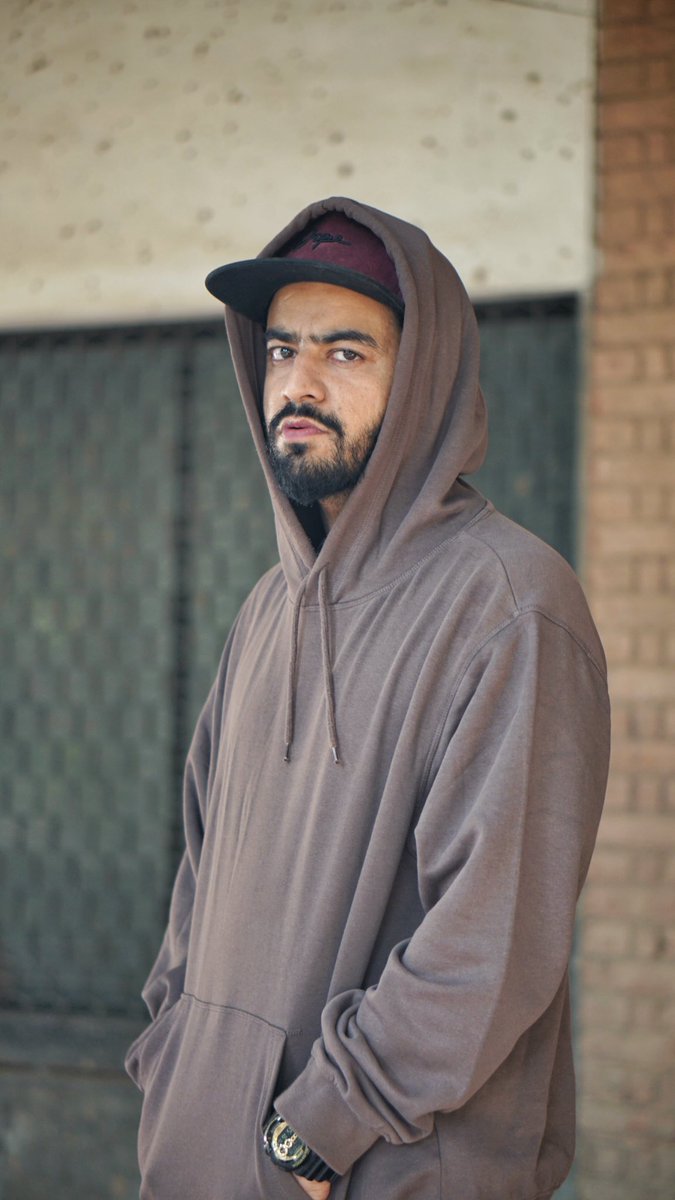 robcmusik's tweet image. Haters uth gaye ya so rahe hain abhi tak? Get to work! 

#newmusicsoon #robc #howtorob