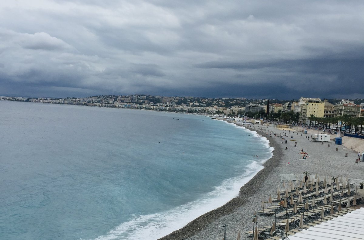 #ciSiPuòAbbandonare a tutto ma non a se stessi. Bisogna lottare, soffrire e resistere anche nei giorni più difficili, mai mollare!