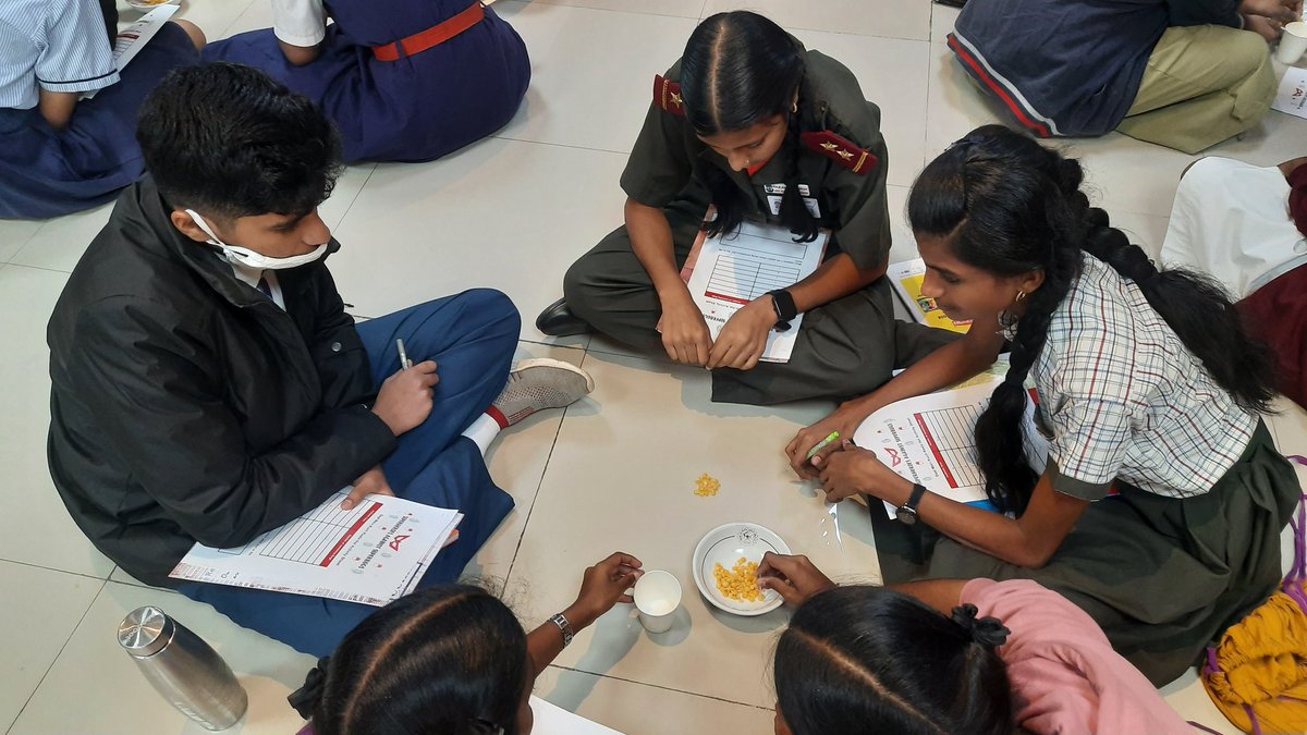 ccmb_csir's tweet photo. #WAAW2022 special is meeting 30 young ppl from schools of Hyderabad &amp; arnd to discuss #AMR. From labs to hands-on activities from @SaSuperbugs resources, our PhD students are training the younger champions. Trow we will know from them what msg they wanna take to their schools. https://t.co/m78YOqCkDs