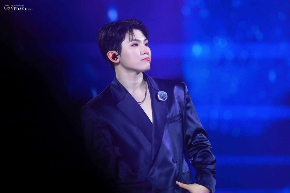 우리 멋있고 귀엽고 잘생긴 지훈이 생일 축하해요!!～🎉✨
항상 멋진 노래 고마워요. 잘 먹고  잘 자고 몸도 마음도 건강하고 있어 주세요.매일이 많은 웃음으로 기득하길!!
 태어나 줘서 고마워요!!! 우아해~ 💗💗

#Happy_WOOZI_Day
#세븐틴 #WOOZI #우지 #이지훈 #ウジ