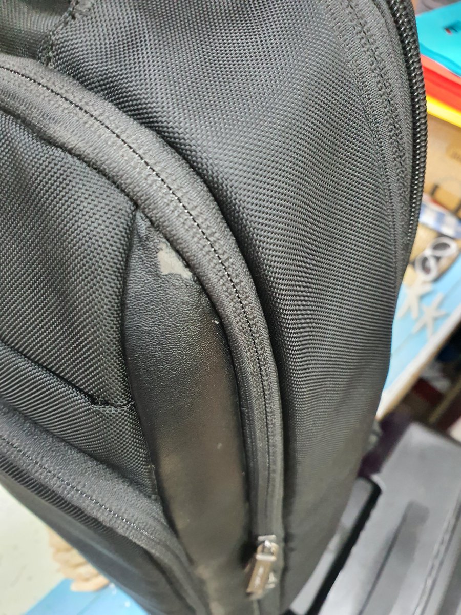 AJitGevariya's tweet photo. Be aware before purchasing, This is @MySamsonite, They only sell no service at all, they tell on your face "We don't repair". WOW!
@SamsoniteIndia  @SamsoniteUSA https://t.co/OqPp6dCyDv