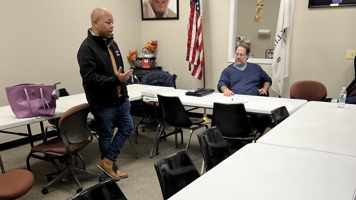 Dwilliams422's tweet photo. I invited @Devio @southsideGOP to our Lake County Republican Central Committee Meeting! Thank you for attending! Great Meeting!
#chicago #lakecountyrepublicans #zionil #CookCountyIL #lakecountyillinois https://t.co/7VCMxzyN04