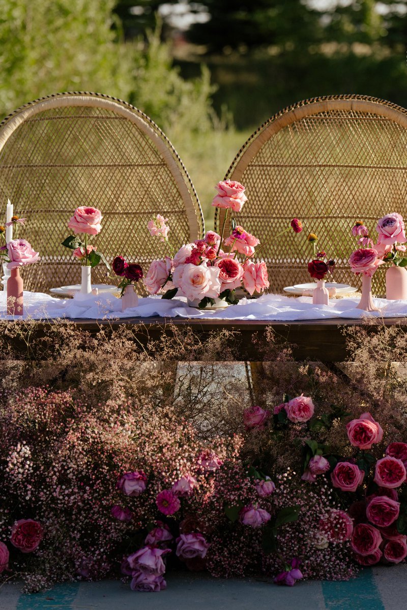 chhlooeee22's tweet photo. i got to create a dream pink wedding for a client this year I am so happy 💕🌸🌷 https://t.co/tq7EuKvnqd