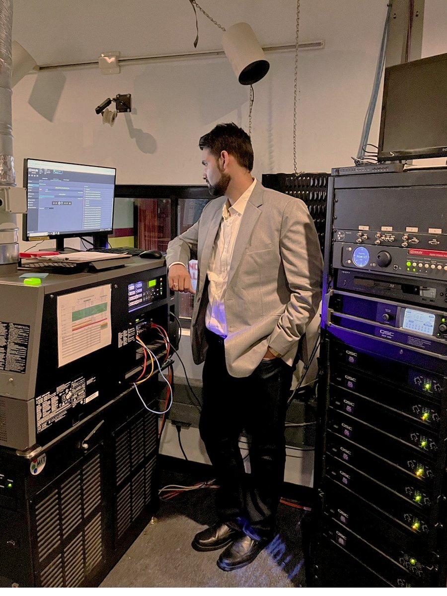 Ojaswwee's tweet photo. In the present and future of #CinemaProjection with DCP Format. Load, Program, and Project.!
....
....
#Sikhlens #SAFF2022 #California #entertainment #FilmFestival #OfficialSelction #PinakaMediaworks #RollingFramesEntertainment #RFE #film #India #awardwinning #filmscreening https://t.co/bXvByyMyOe