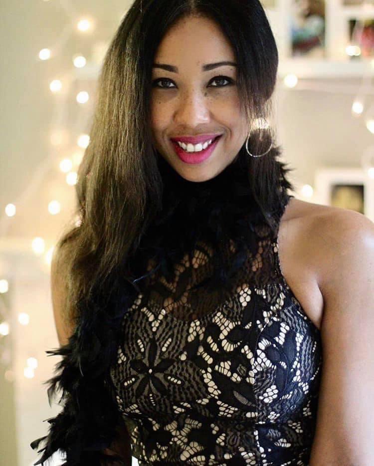 I must admit, I wasn’t really sure how I felt about #twitter until #ElonMusk purchased it. 🤷🏽‍♀️ Now I’m interested 🧐

📸: @KoshenoChan 

#HappyHolidays to u 😘

#HappyThanksgiving2022 
#newera #itsgiving #twitterlives 🔥