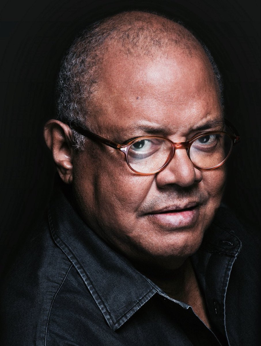 retrochenta's tweet photo. Noticia triste: nos ha dejado el gran cantante cubano Pablo Milanés, aunque su legado musical perdurará para siempre. Gracias por tanto. Descansa en paz. https://t.co/bn8cnah42x