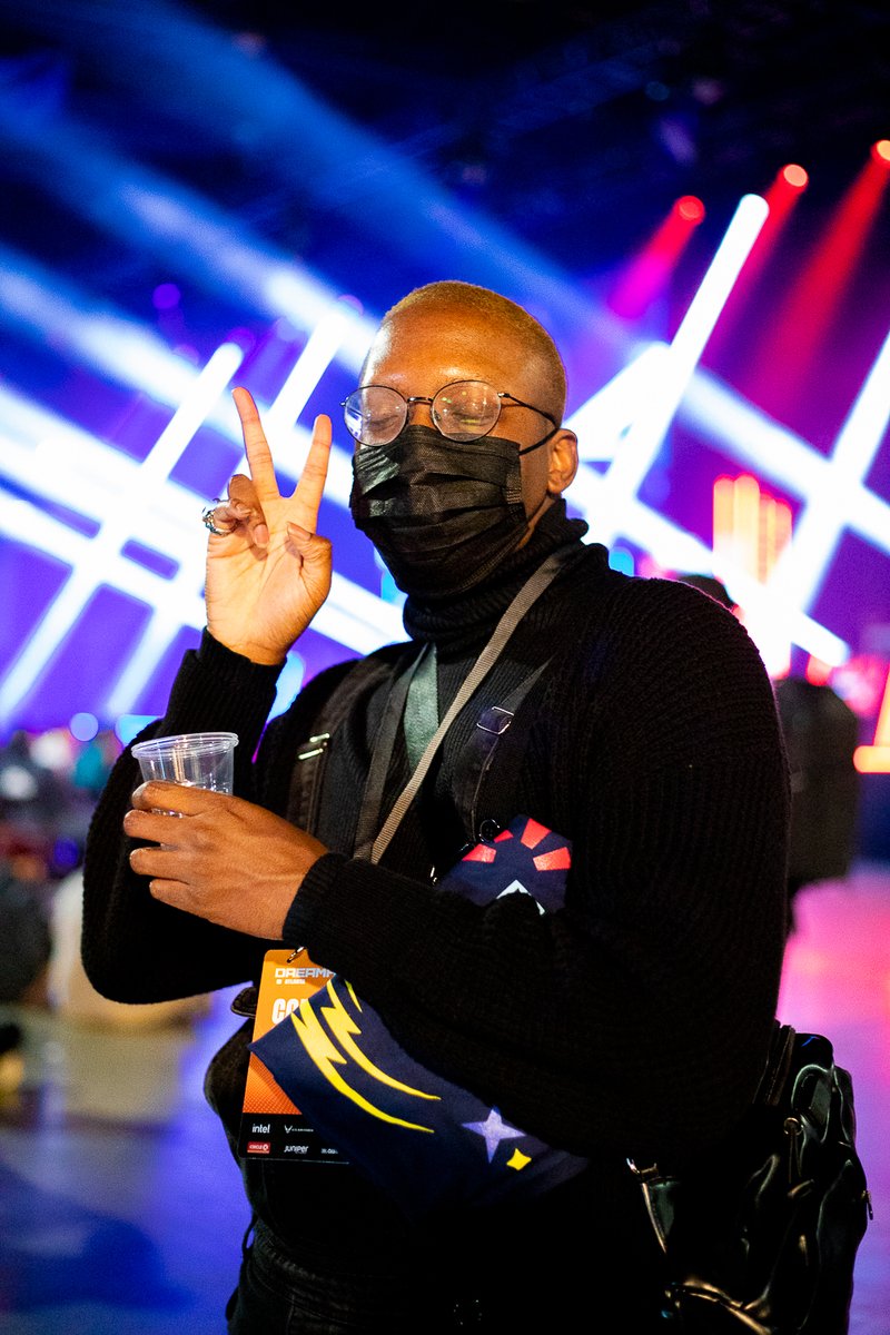 Moonitax's tweet image. UCF Vs GT
Valorant match.

📷: @ArekuCosplay