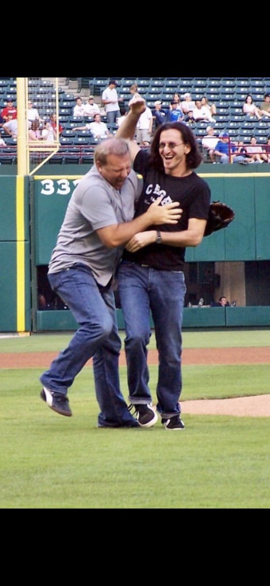 Good morning @RushFamTourneys have a most excellent Dirxst day #RIPNeilPeart <a href="/vivien2112/">Vivien</a> <a href="/BStrangiato/">Bob Vila Strangiato</a> <a href="/newworldrushman/">Albert Ortenzi</a> <a href="/Down28To3/">TB[21]12 🌊🍑</a> <a href="/JohnRiverajr3/">John Rivera jr</a> <a href="/Tinathread/">Tina Pearl</a> @LWalroo @Anagram2112 <a href="/DebbieMaz/">Debbie Mazella</a> <a href="/MaraJade_2017/">𝔐𝔞𝔯𝔞 𝔍𝔞𝔡𝔢 🎞️ 🍿</a> @GiraffeCyclist <a href="/kgerm30/">K Germ</a> <a href="/BWieds/">Barry ‘Wieds’</a> <a href="/jcd823/">James Cornelius</a> <a href="/Jenniferkunkel/">Jennifer Kunkel</a> <a href="/fiengo_jane/">JaneFiengo</a>