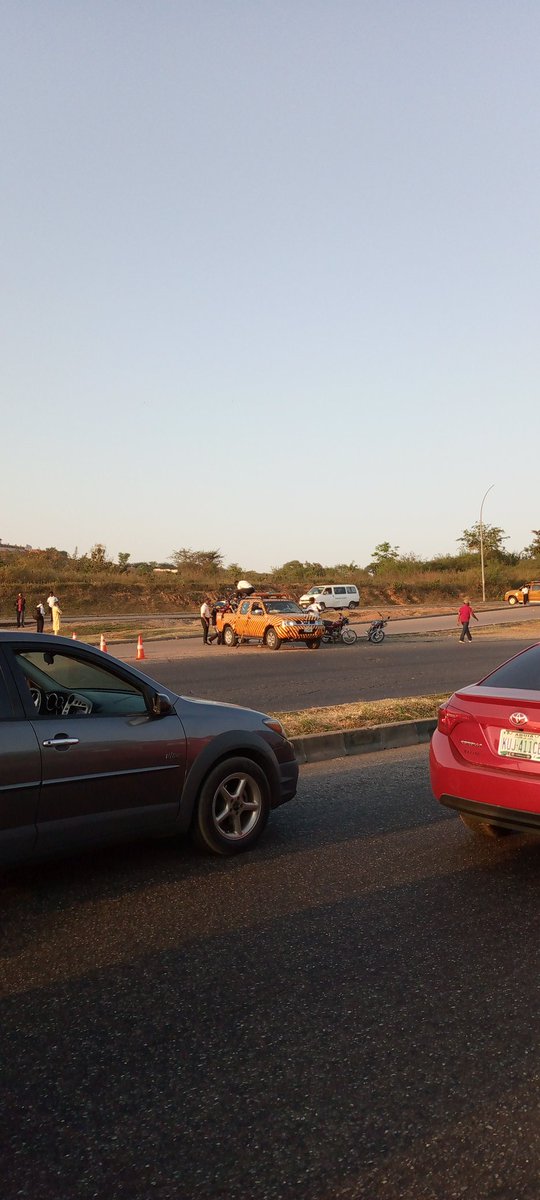 trafficbutter's tweet image. "@Austynzogs: 06h57: Just before Abacha Barracks bridge, Abuja-Keffi Expressway, V.I.O officials are impounding Okadas #AbujaTraffic