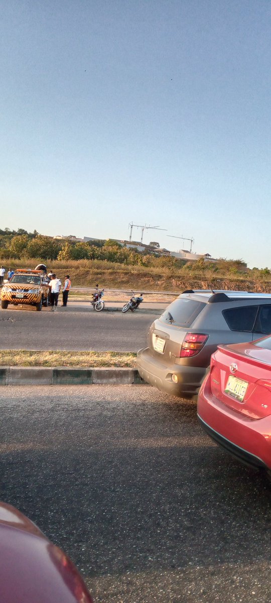trafficbutter's tweet image. "@Austynzogs: 06h57: Just before Abacha Barracks bridge, Abuja-Keffi Expressway, V.I.O officials are impounding Okadas #AbujaTraffic