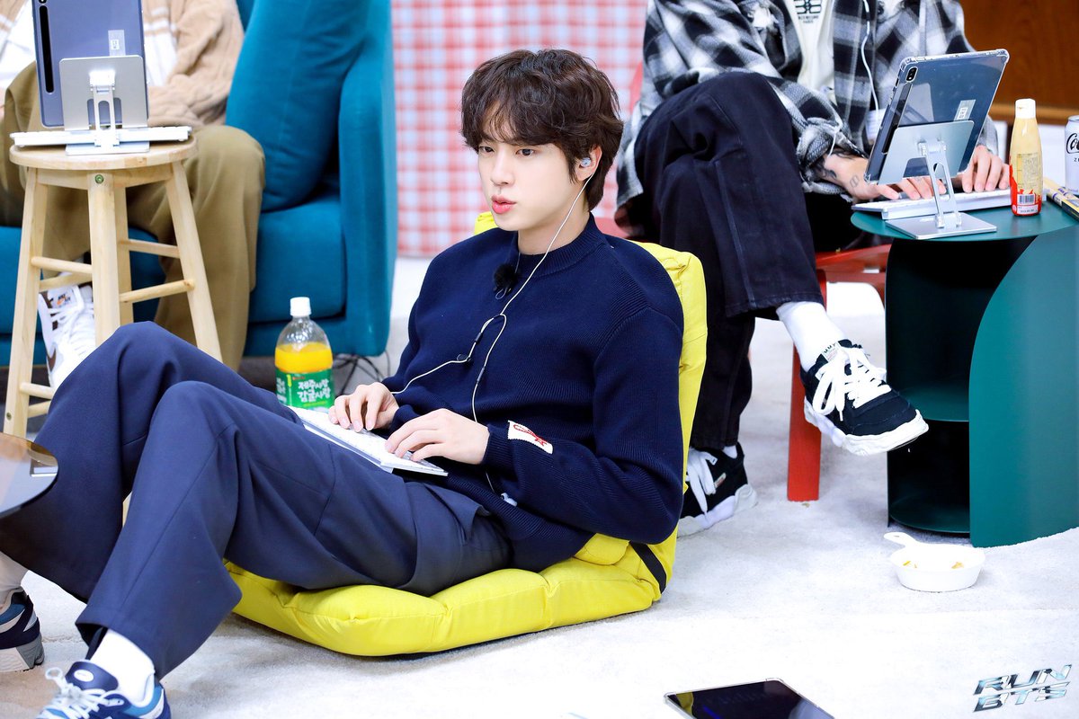 btspicstwt_'s tweet photo. [📸PHOTOS] 

Run BTS! 2022 Special Episode - 'RUN BTS TV' On-air part 1 Preview Cuts (1/2) 

@BTS_twt #BTS https://t.co/IIu0ZOCrDT