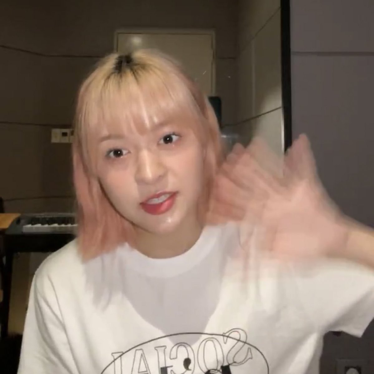 릴리리맘보 tweet media