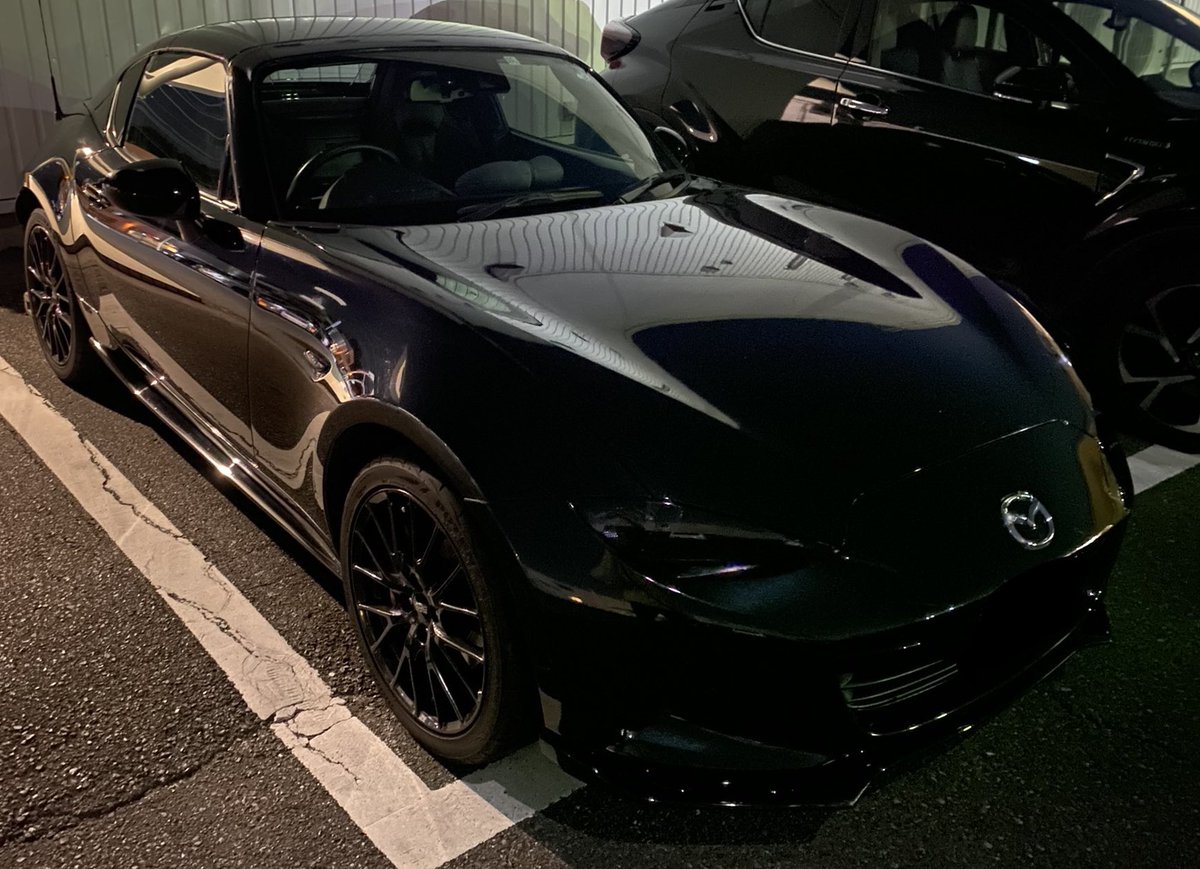 CkZephyr11's tweet photo. ホイール洗えてないから次はホイールまでピカピカにしないと…

#mazda
#roadsterRF
#ロードスターRF https://t.co/3abGz9uf1U