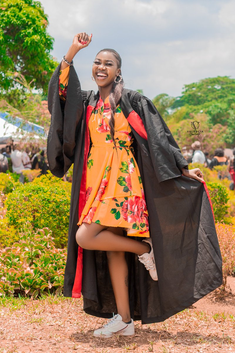 Pinkshady2's tweet photo. Next stop, the gown plus the hat 💃
#awholegraduand https://t.co/c8G5tnWg5a