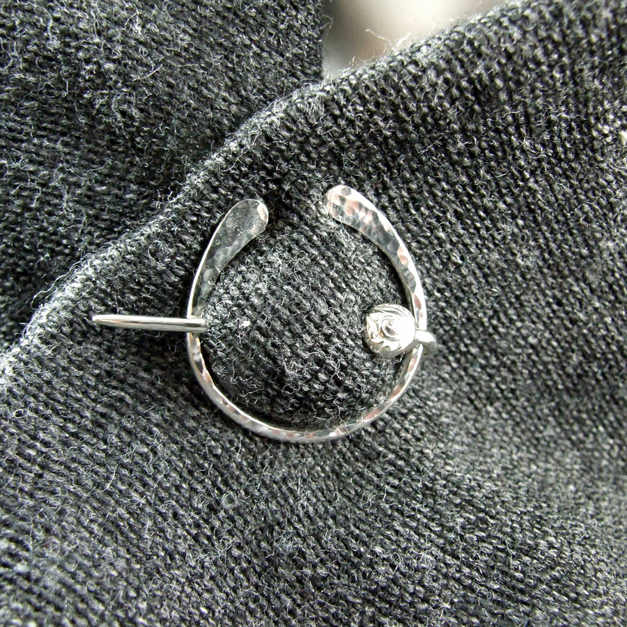 MaxinePring's tweet photo. Penannular Brooch with Spiral. Shawl Pin, Sterl... - Folksy https://t.co/FB7W3UEA3B #newonfolksy #penannular #brooch https://t.co/XTtGWXvCyf