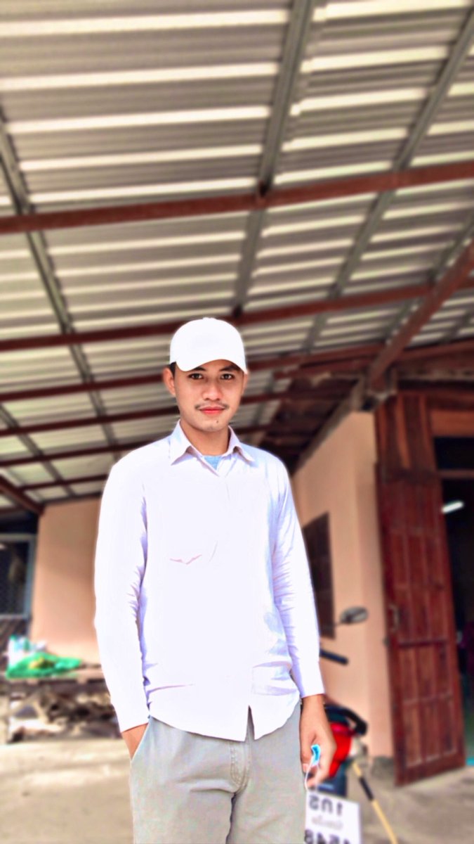 แต่งตัวอะไรว่ะเนี่ย