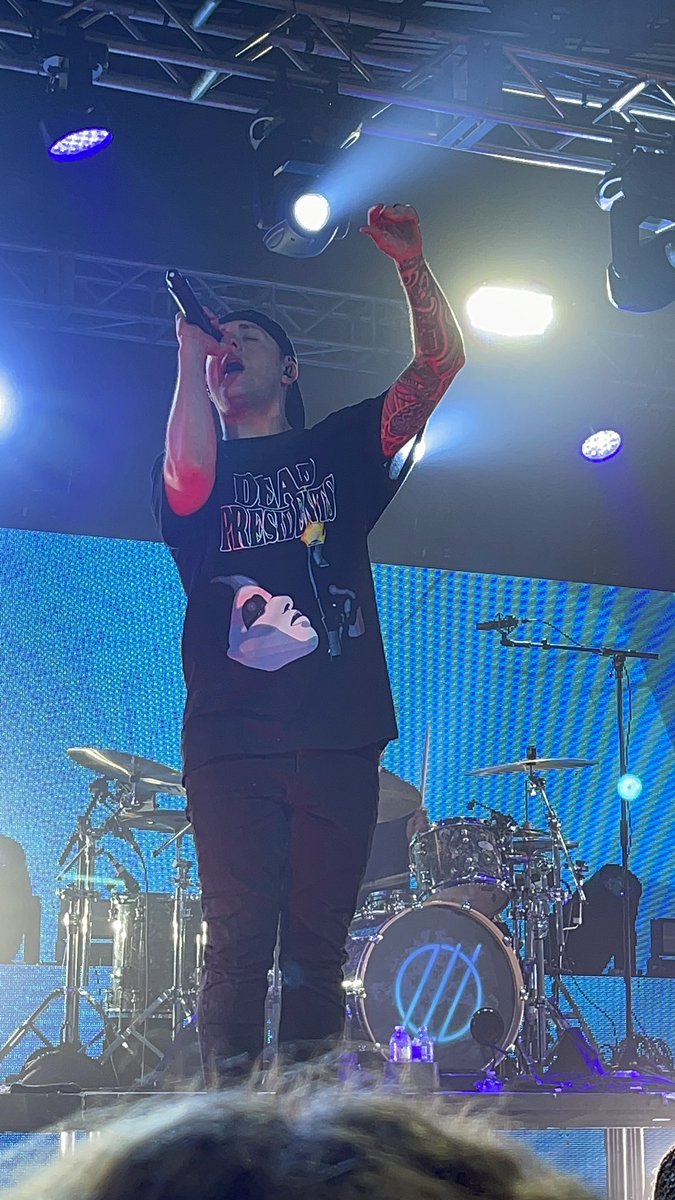 uhhhmac's tweet image. You guys saved my life two years ago with your music, tonight you showed me why I fell in love with your band. This was my first time seeing you in concert and I couldn’t have asked for a better show. I can’t wait for you to come back to NY. #truepowertour 

@IPrevailBand