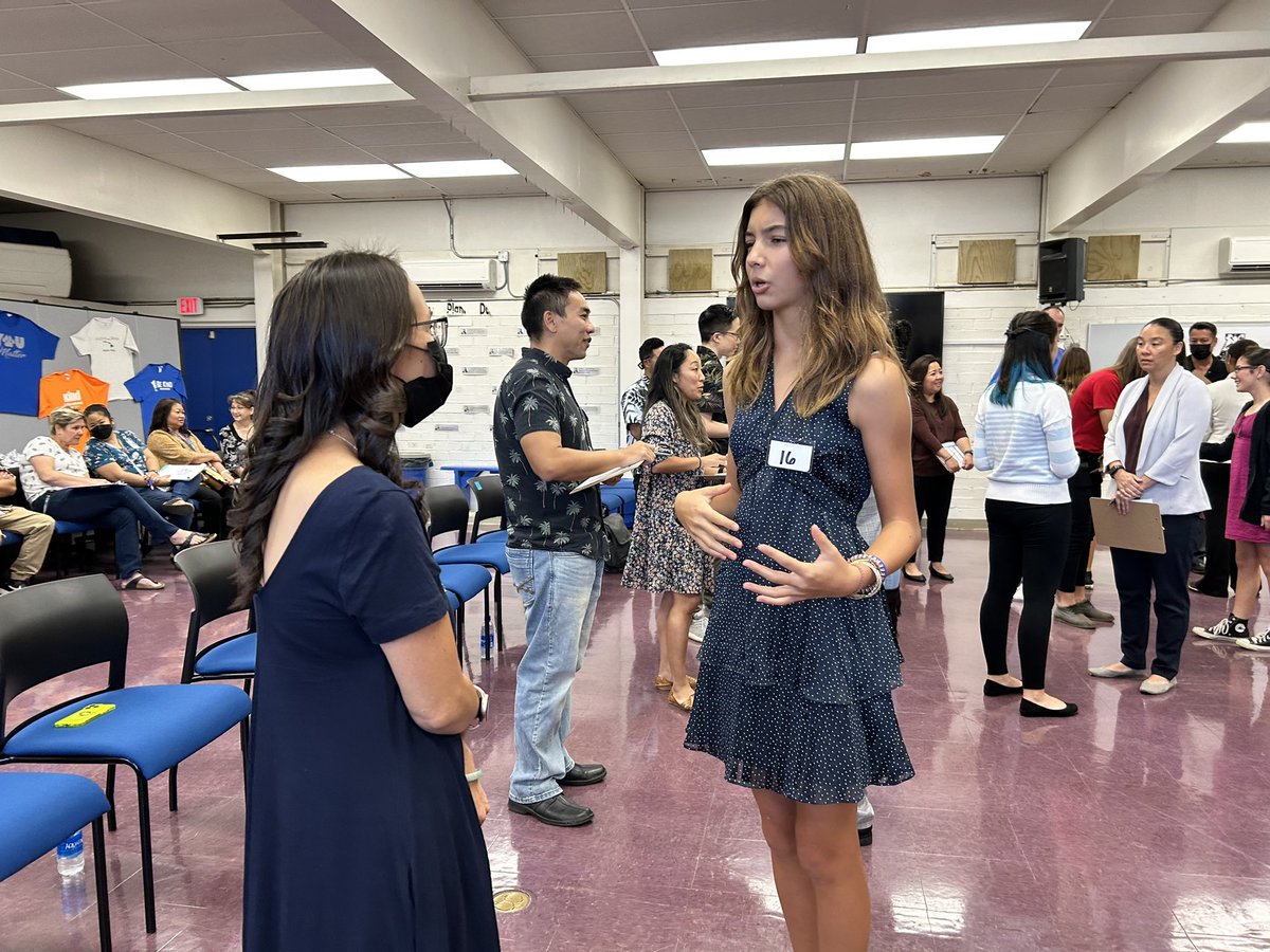 AliamanuMiddle's tweet image. Shake round 2!! Soo proud of our students practicing their confidence, communication skills, poise, and soo much more!! Thank you to all of our judges!!