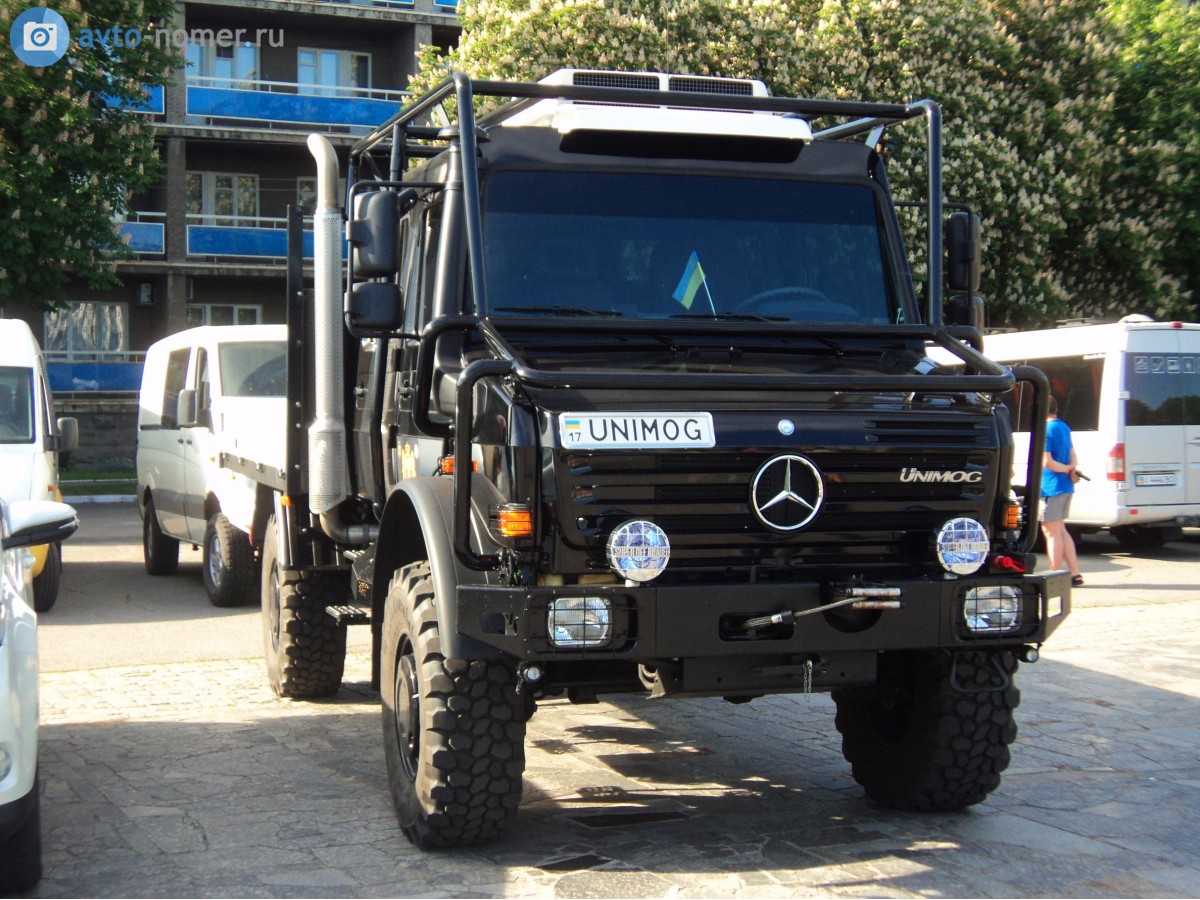 thomaszickell's tweet photo. #Germany is sending these tough armored vehicles to #Ukraine first photo of #German-donated 50 #DingoMRAP infantry fighting vehicles 🇩🇪 in service with the #Ukrainian #AirAssaultForces along with #T80BV
#Mercedes #Unimog #UkraineWar
https://t.co/0xydkgjsSQ
https://t.co/PAt5Uup4Xp https://t.co/t4h7YsZ7xL