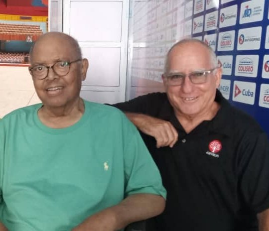 Hasta siempre Pablo , tú  obra musical  permanecerá por siempre en el alma de la nación. Con amor y paz te despedimos.
Mis más sinceras condolencias para Nancy , familiares y amigos.